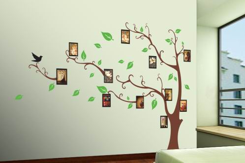 Комната оформленная интерьерным стикером