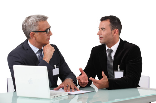 Сотрудник просит повышения зарплаты